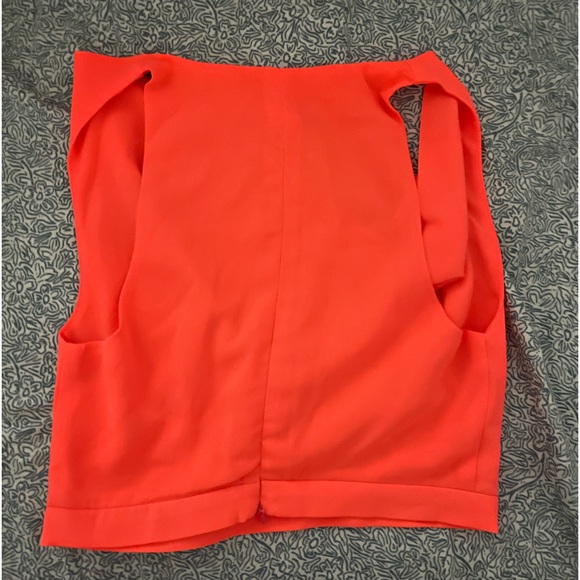 Day and Moon Drape Neck Crop Top - Picture 3 of 3